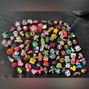 Crocs Jibbitz Pack of Charms -Disney Sports Superhero Dora SpongeBob HelloKitty